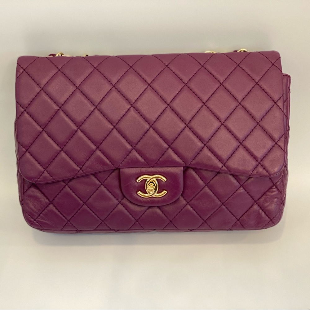 💜Authentic Chanel Jumbo Classic Flap 💜